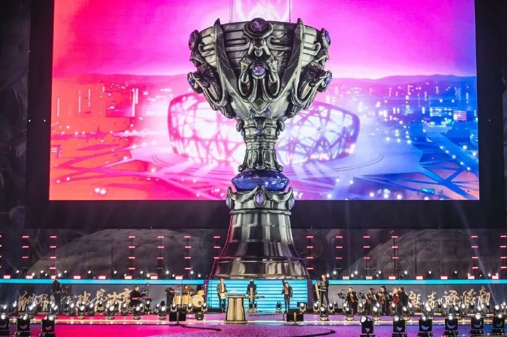 首席执行官 Eternal Fire 对关于替换 Calyx 的传言做出了回应；