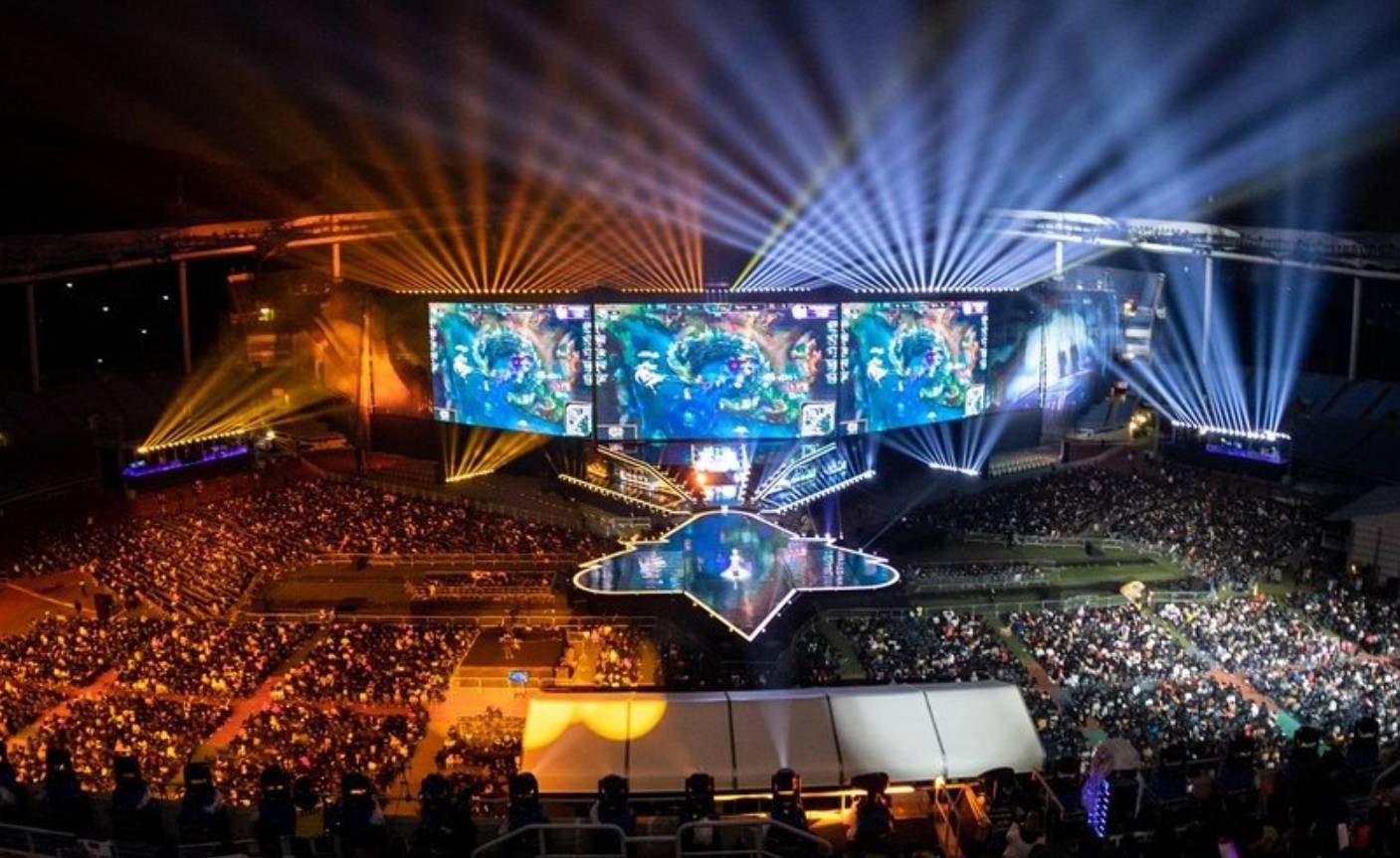 2023电竞峰会暨腾讯电竞年度发布会：亚运会LOL中国队亮相