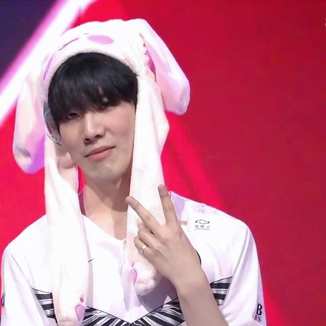 数据里程碑：Shanks即将达到1000助攻 FPX队史胜场马上300场